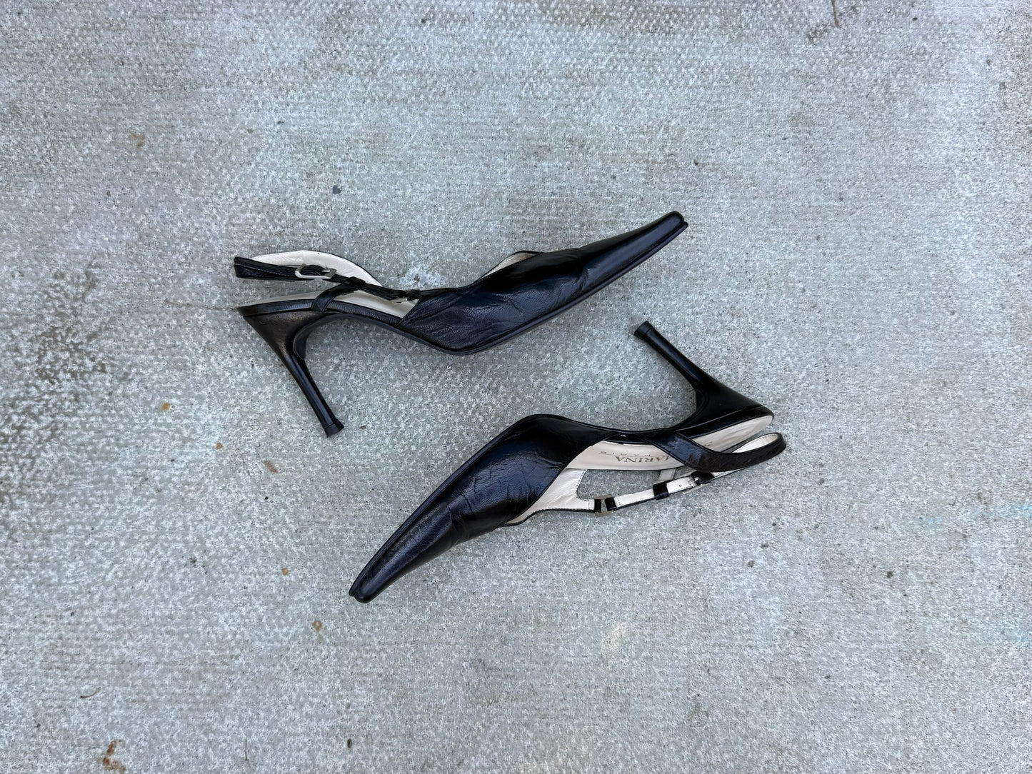 San Marina Black Pointed Slingback Heels