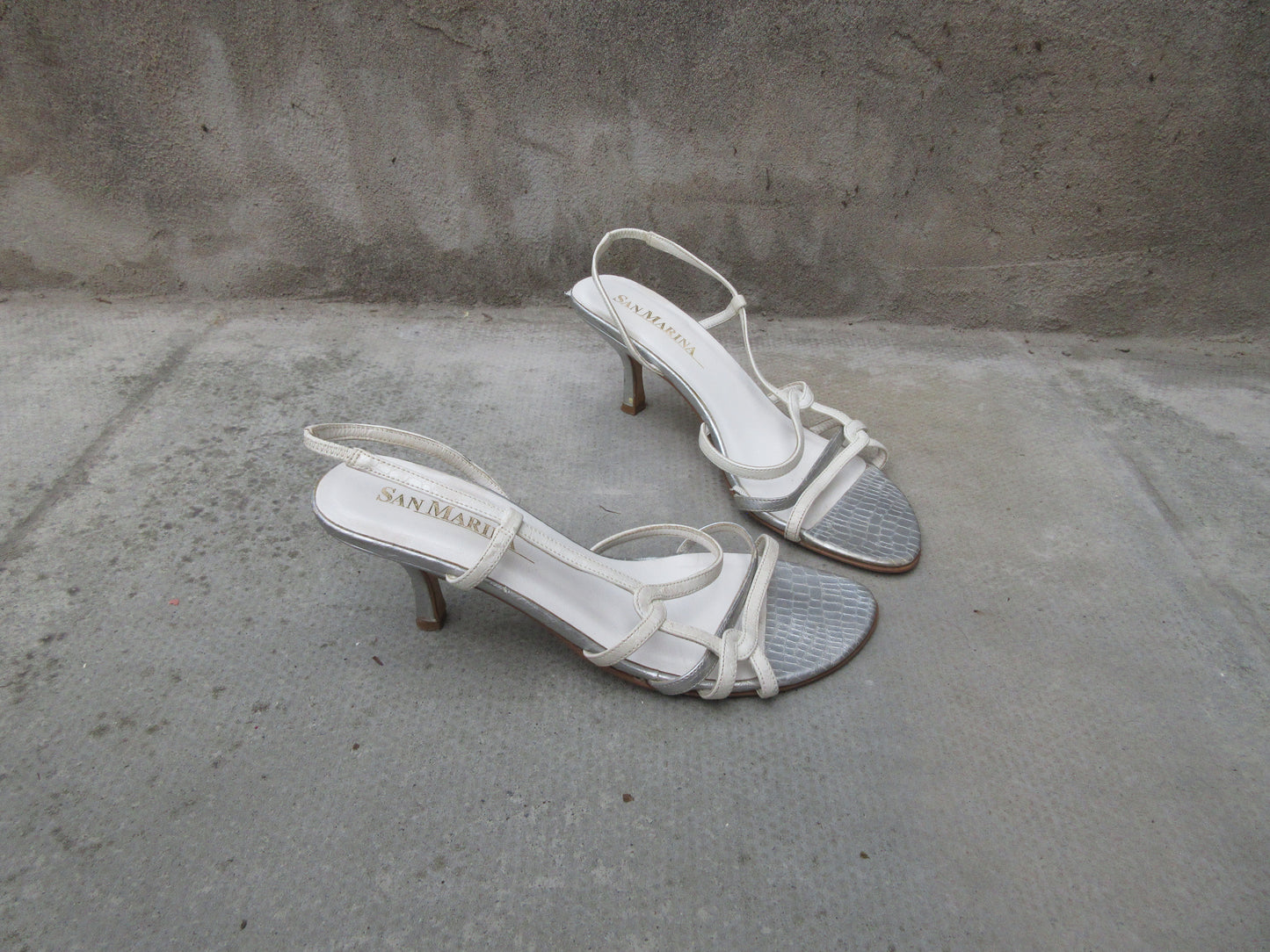 Vintage White and Silver San Marina Sandal Slingback Heels