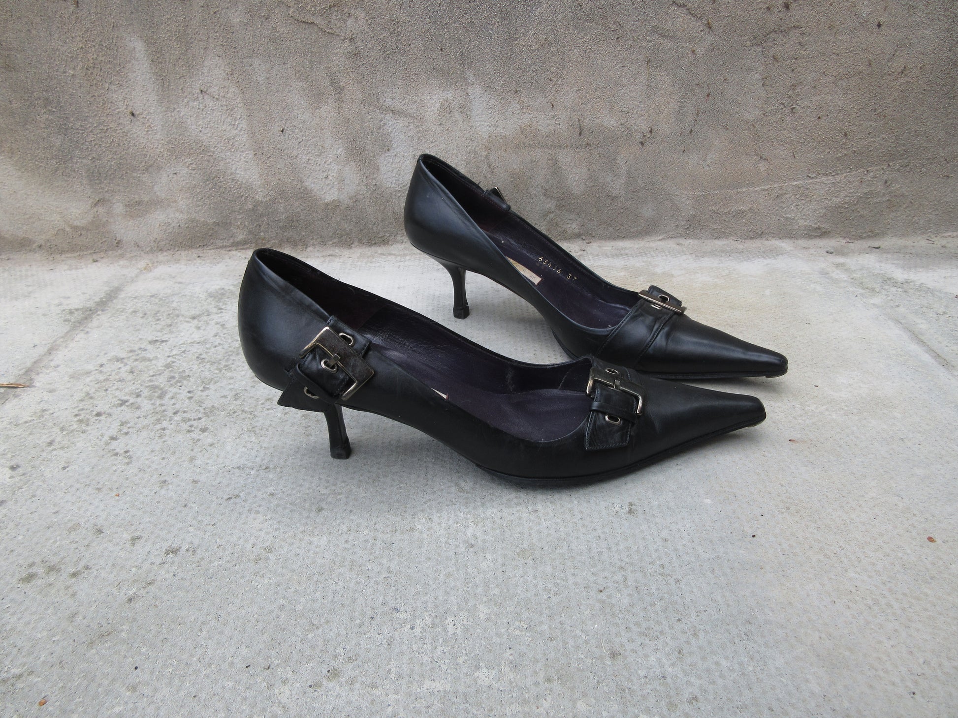 Vintage Pura Lopez Black Buckle Kitten Court Heels