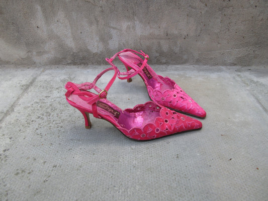 Vintage Suyri Bright Pink Flower Design Ankle Strap Heels
