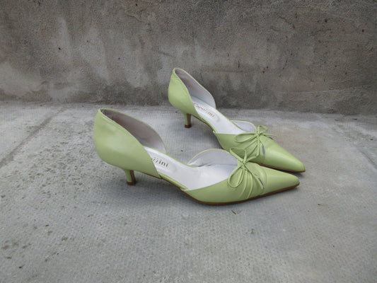 Vintage Light GreenPointed Toe Kitten Heel