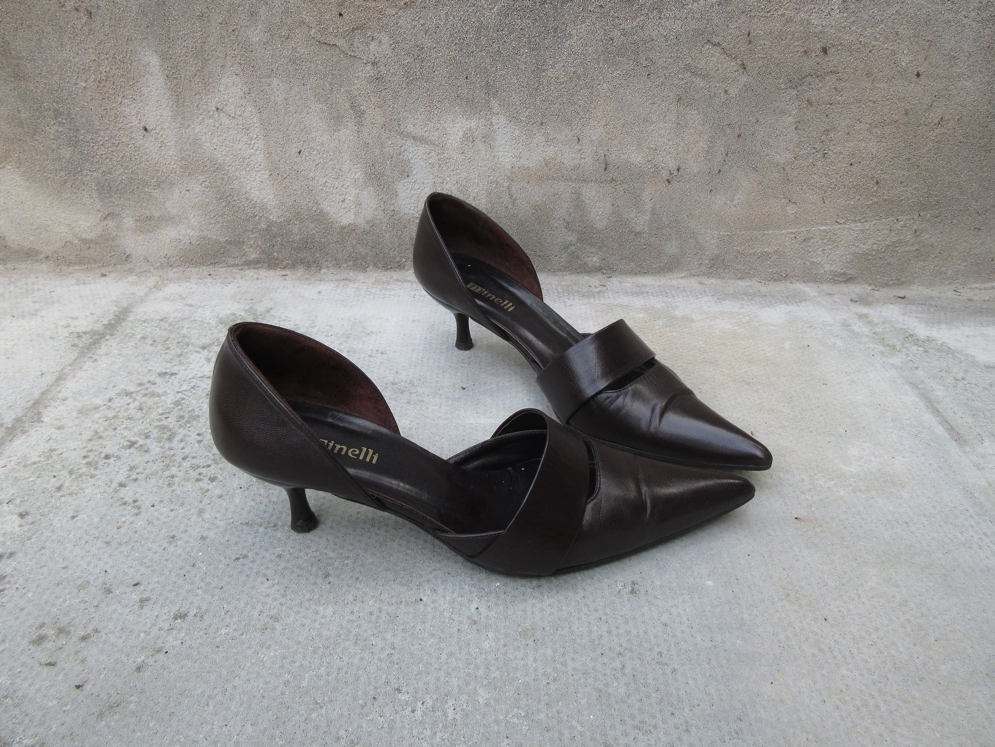 Vintage Dark Brown Minelli Pointed Toe Kitten Heels