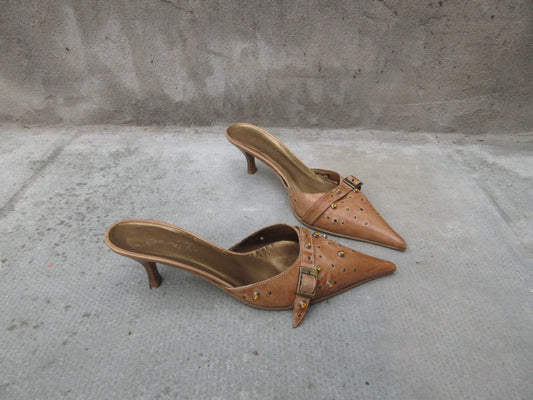 Vintage Tan Pointed Toe Kitten Heels